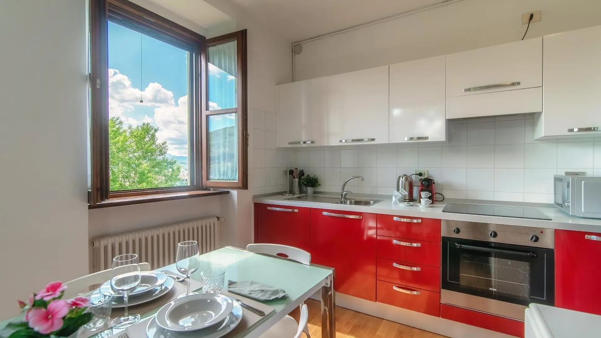 Valles & Mars Como Apartment